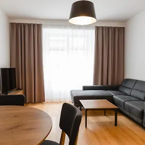 Nadland Wehlistrasse Bécs