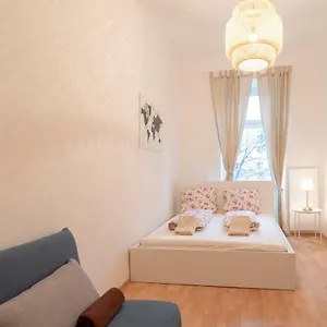  Apartment Living - Schnirchgasse