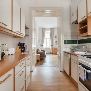  Apartment Charming City